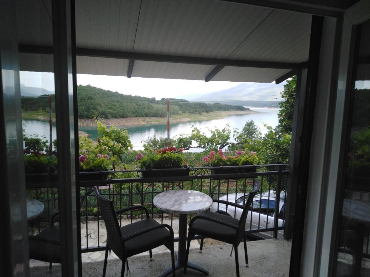 Holiday Home Marija Vrlika Exterior foto