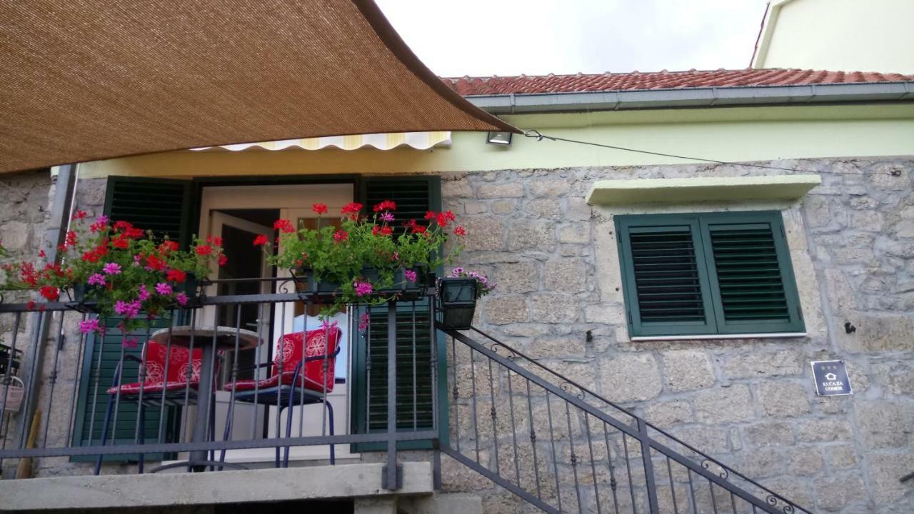 Holiday Home Marija Vrlika Exterior foto